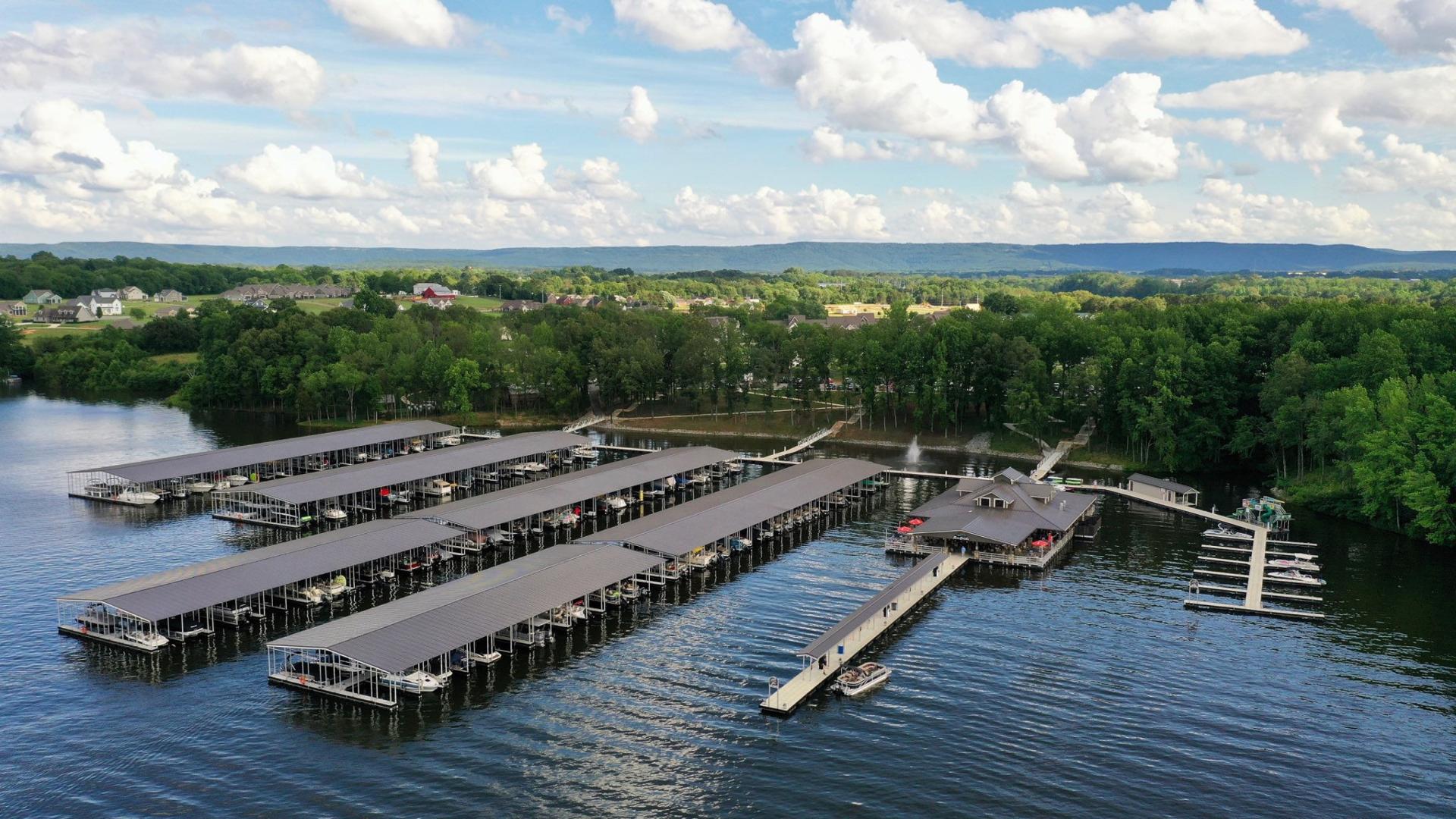 Twin Creeks Marina & Resort