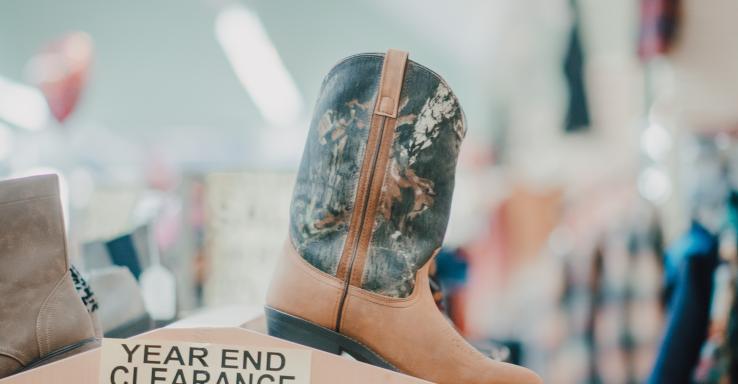 The Outlook Clothing &amp; Shoes Pulaski - Gallery Image 3