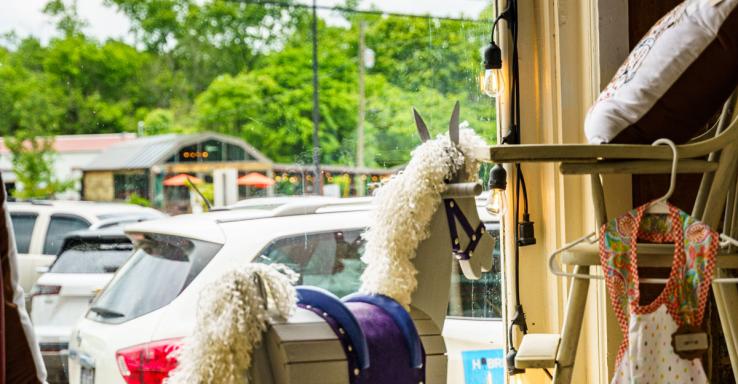 Colt Show Antiques and Hardwoods - Gallery Image 4